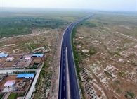 內(nèi)蒙古哈白一級(jí)公路工程左幅全線(xiàn)通車(chē)